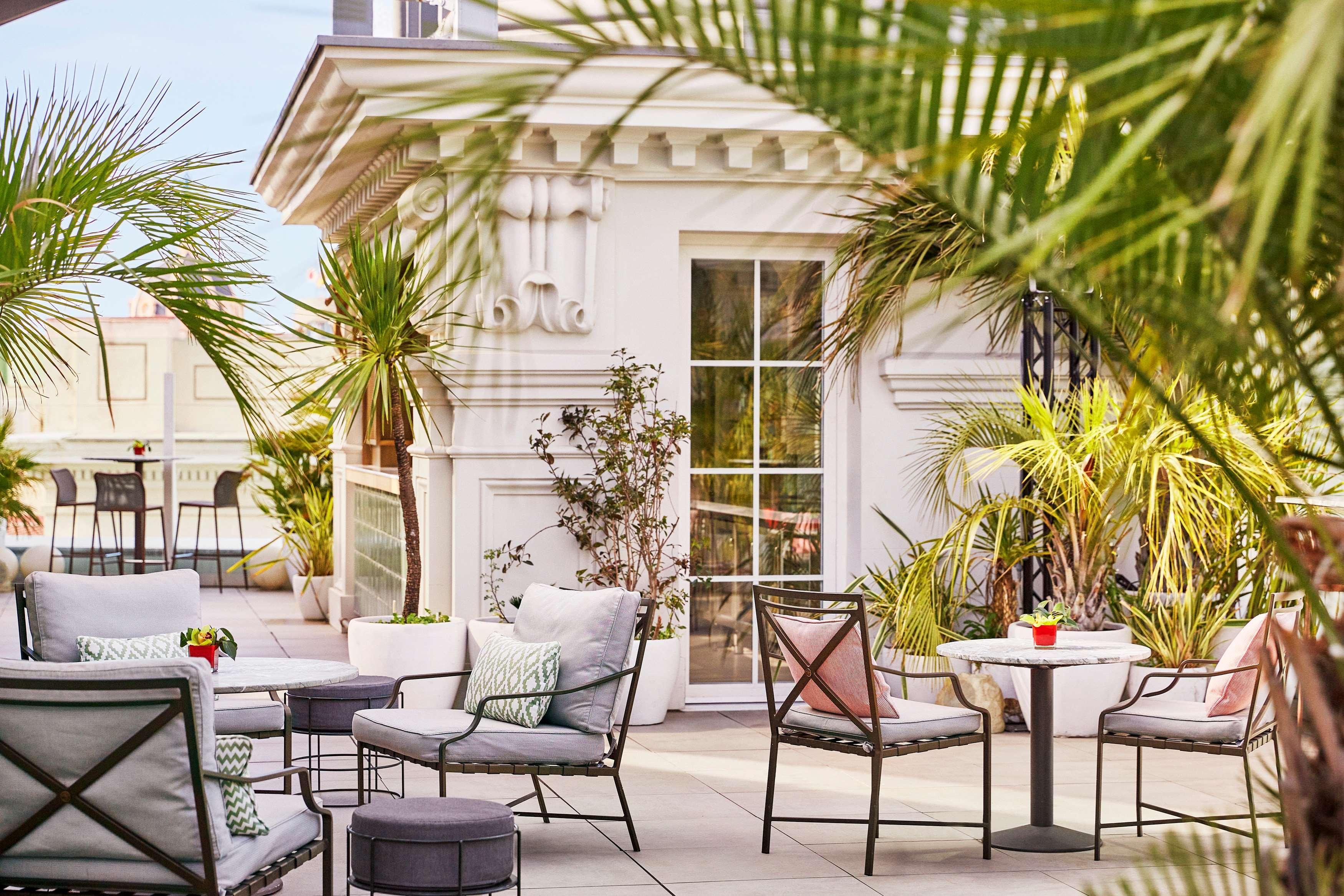 Hyatt Centric Gran Via Madrid Hotel Luaran gambar The Terrace at The Ivy Collection